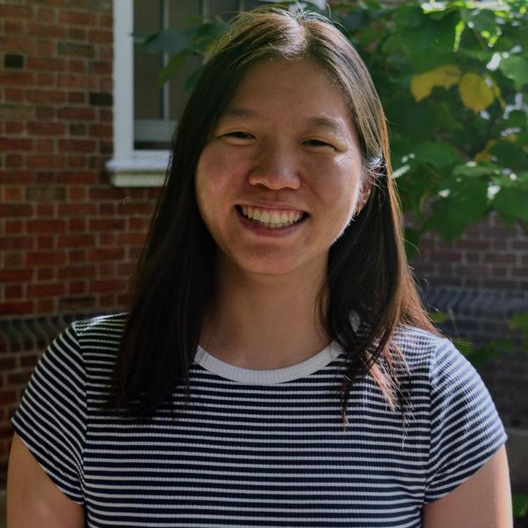 Sherrie Feng Headshot